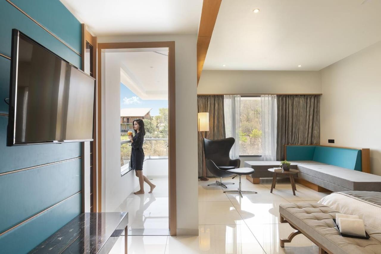Sunotel Saputara Exterior foto