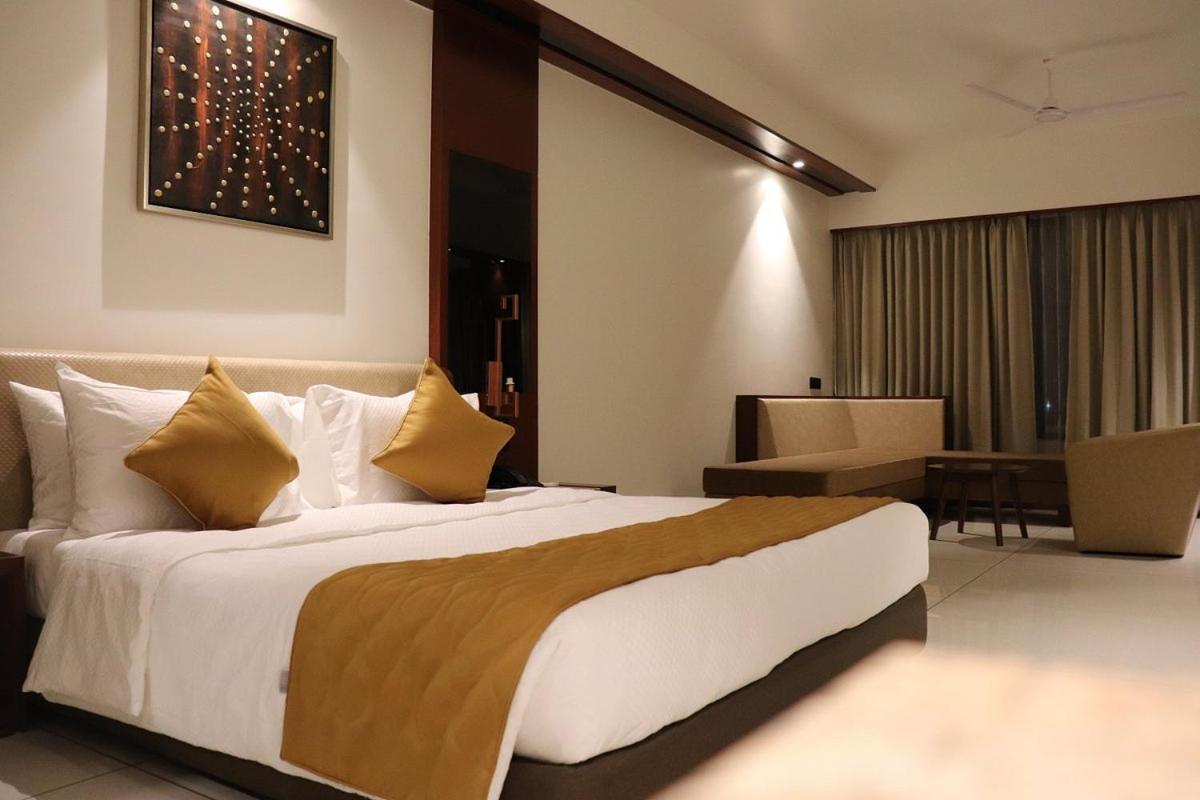Sunotel Saputara Exterior foto